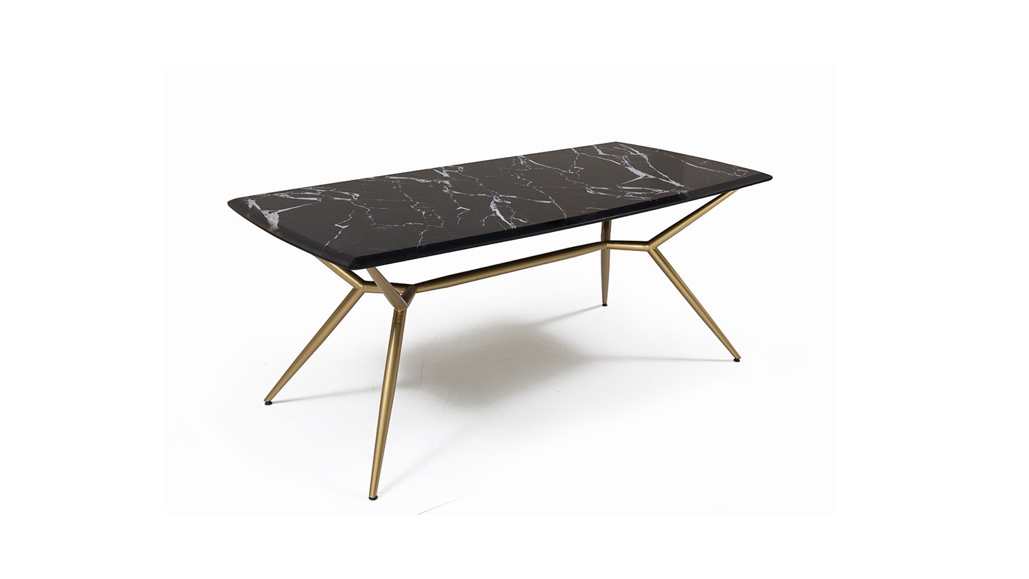 Diana. Une table design avec des pieds en métal doré et une silhouette élégante. Style unique et intemporel, elle est à la fois robuste et ergonomique.Balmaison