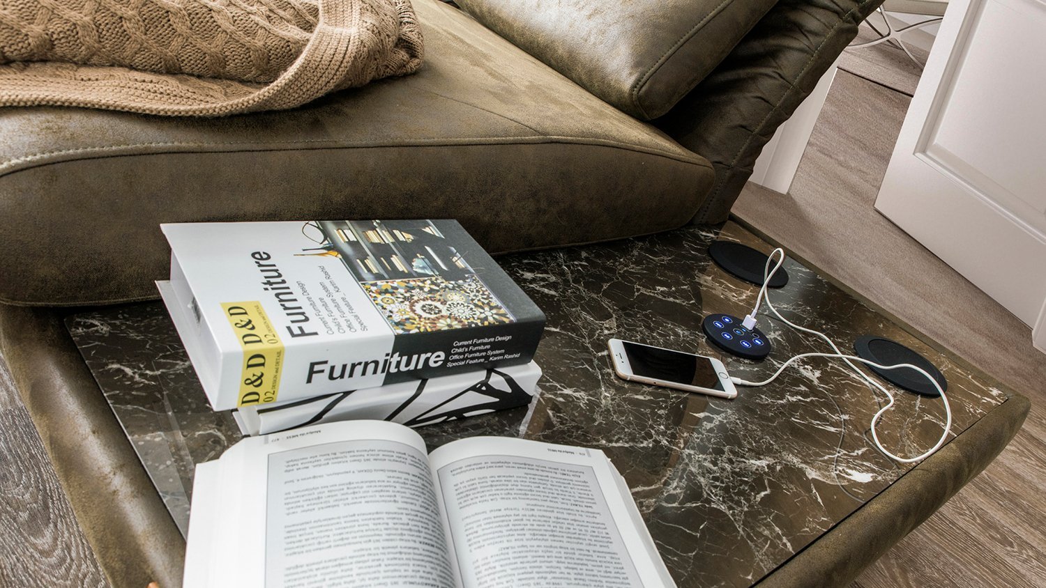 Harmonie, canapé d'angle design avec système audio bluetooth
