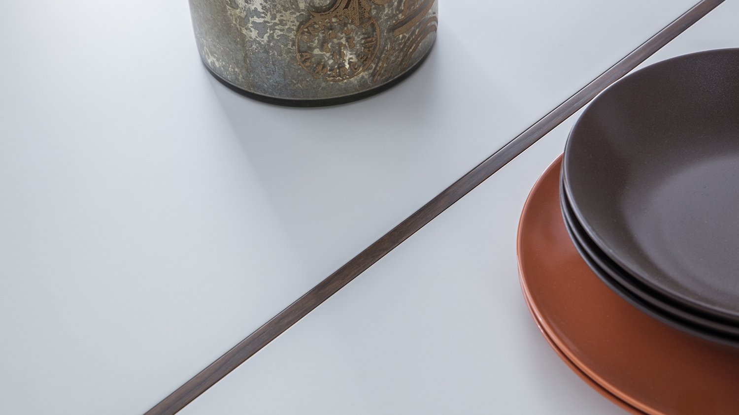 Iris table à manger design